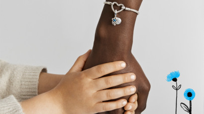 Pandora lansează un nou talisman &icirc;n ediție limitată pentru a susține UNICEF și tinerele voci