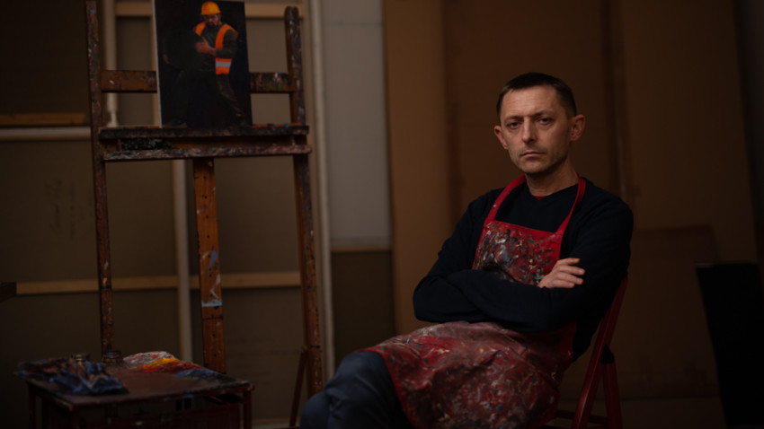 Roman Tolici: Eu însumi aș putea destul de greu să trăiesc cu unele din lucrările mele