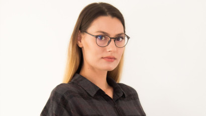 [Noii jurnalisti] Iulia Stănoiu: E important să ne aliem și să facem scut &icirc;n jurul colegilor agresați, inclusiv să semnalăm &icirc;n scrierile noastre. Mi-ar plăcea ca breasla să fie mult mai unită