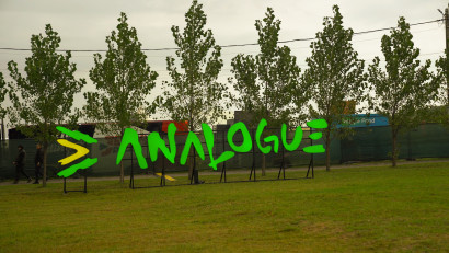 Analogue Festival line-up 2023: 30 de ore de muzică live cu B.U.G. Mafia, Delia, John Newman, Selah Sue, Subcarpați și Tinie Tempah, &icirc;n weekendul 25-27 august, la Mioveni