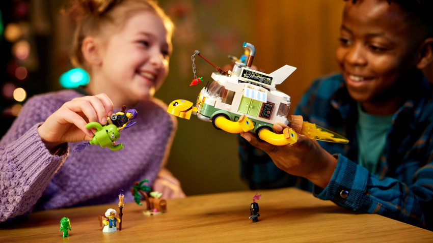 Apel către visători: Grupul LEGO aduce la viață puterea nelimitată a viselor de a stimula creativitatea copiilor, prin noua temă LEGO® DREAMZzz™