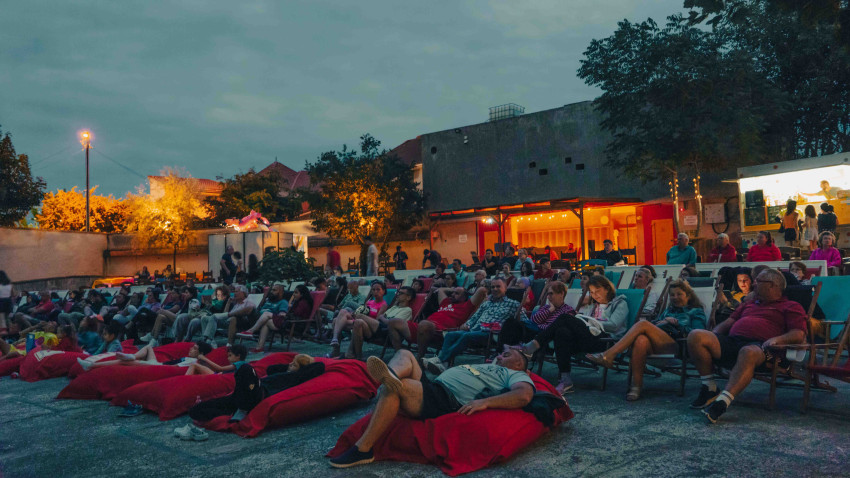 Film și artă contemporană la Marea Neagra. Alexandru Solomon, printre invitații celei de-a treia ediții a Festivalului Eforie Colorat