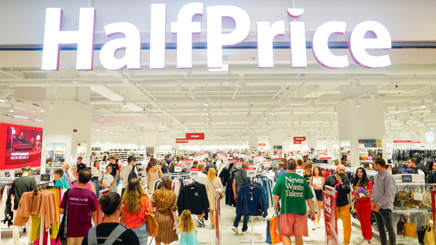 HalfPrice deschide primul magazin din  Bucureşti