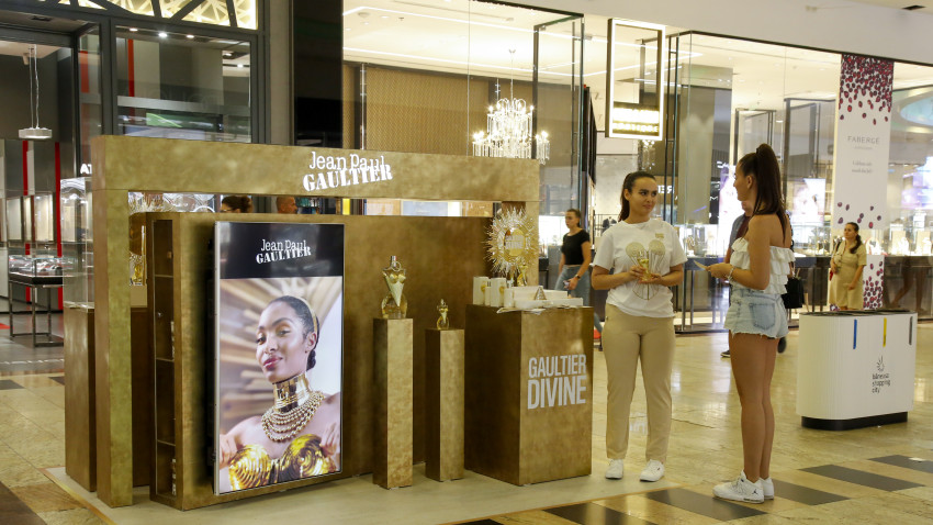 Gaultier Divine – un nou parfum lansat cu susținerea The Mansion Advertising