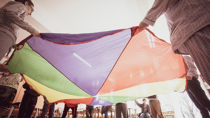 mind-moving: programul de art-terapie se închide pe 21 februarie cu un eveniment special. Performance, talk-uri cu specialiști și un concert live așteaptă publicul la Arcub