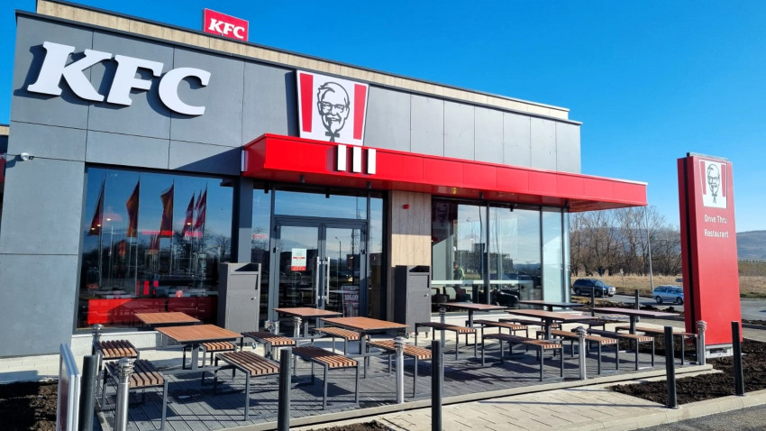 Sphera Franchise Group investește aproximativ 1 milion de Euro în deschiderea celui de-al patrulea restaurant KFC în Sibiu