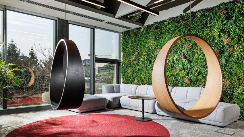 SelfDezign a câștigat premiul BIG SEE Interior Design Award 2024 în categoria Workplace pentru amenajarea biroului companiei Ezugi