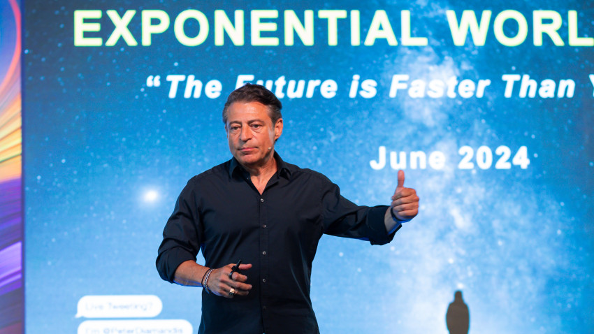 Peter Diamandis, unul dintre cei mai influenți vizionari ai lumii moderne și colaborator al lui Elon Musk a venit, în premieră, în România