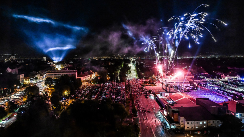 Peste 100.000 de români și turiști din străinătate au trăit magia FITS 2024 în prima de festival