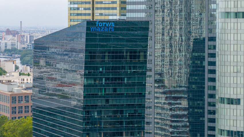 Built for forward este noua filozofie de brand a Forvis Mazars