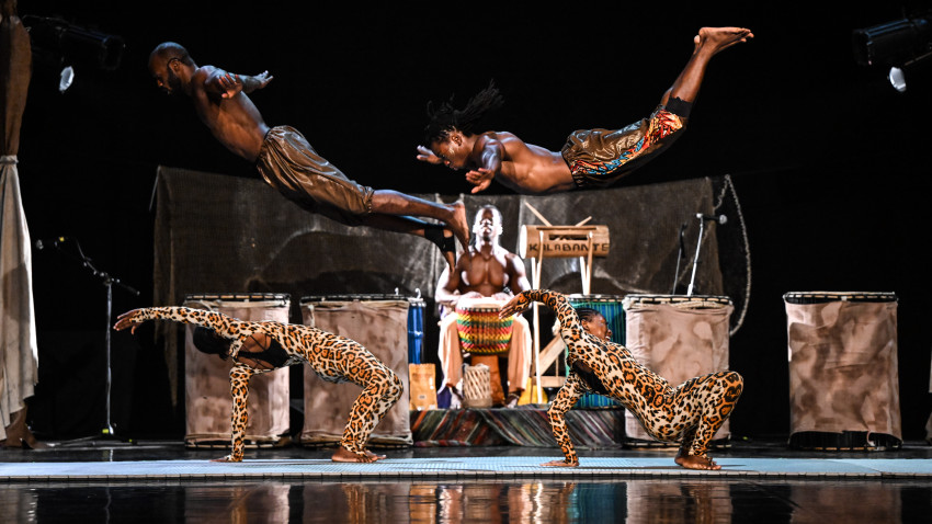 Susanne Kennedy a prezentat spectacolul ANGELA (o buclă în timp) în cea de-a opta zi de FITS