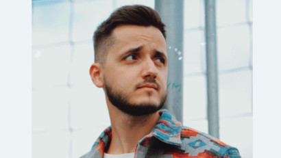 George Pandrea: Nu mai trebuie să ai un &icirc;ntreg label &icirc;n spate ca să fii artist, ci doar un telefon mobil. &Icirc;ți poți forma o intreaga comunitate folosind doar TikTok-ul