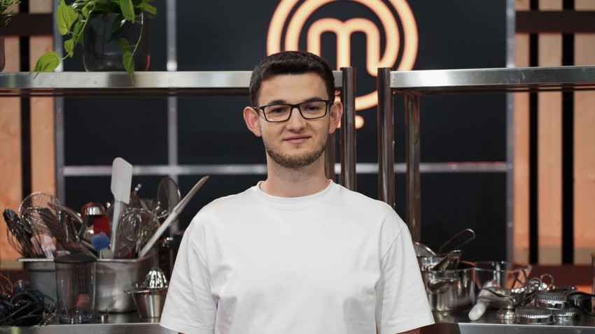 Fizicianul Alex Hada a schimbat halatul din laboratorul de cercetare pe șorțul Masterchef