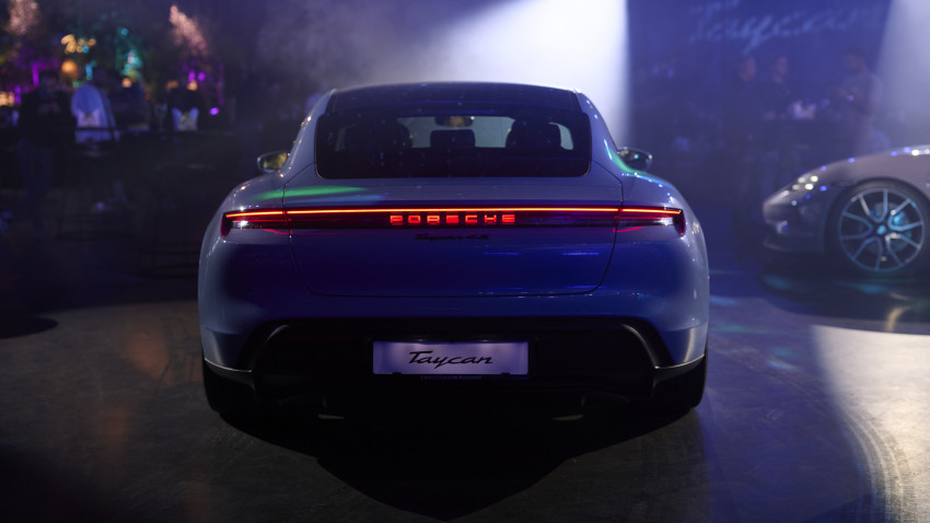 The Syndicate și noul Porsche Taycan au captivat cu un show electrizant