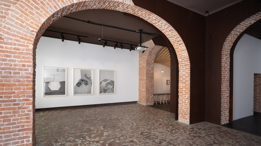 Intervenții fotografice contemporane la 2/3 Galeria și Goethe-Institut