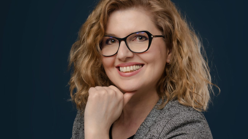 Cecilia Pavel se alătură echipei five elements digital ca SEO Director. Aproape 20 de ani de experiență și expertiză în SEO
