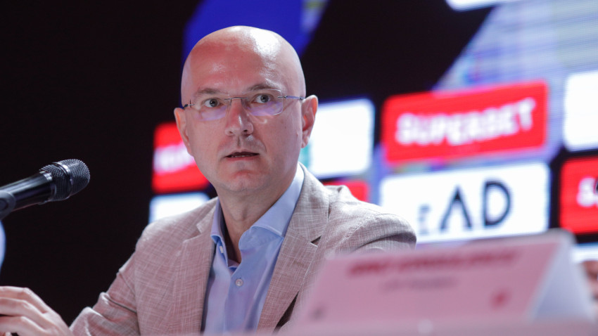 [Era Nesiguranței] Orlando Nicoară: Personal, cred ca cea mai mare provocare este de a ramane „pe centru”. Fac eforturi, imi asum greselile si zambesc cand sunt injurat si de „progresisti” si de „conservatori”