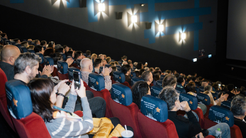 „Țăndări”, comedia regizată de Bogdan Naumovici, încasări de peste 520.000 lei în primul weekend în cinematografe