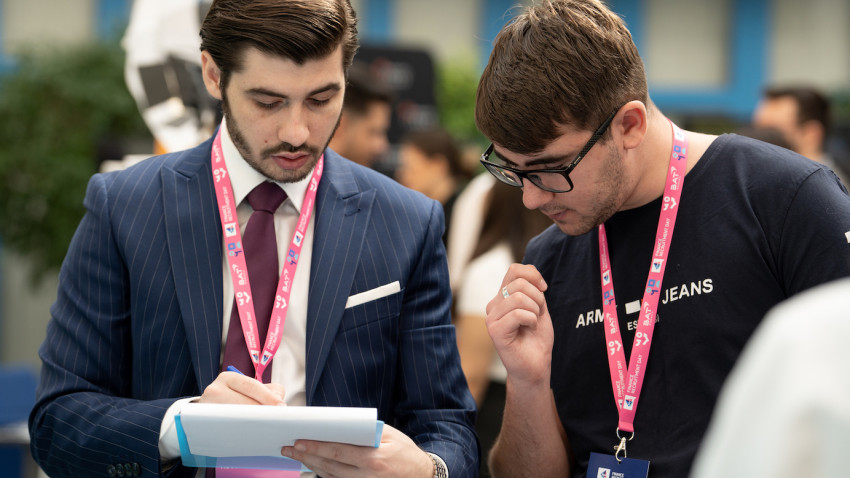 10 companii recrutează la Finance Recruitment Day