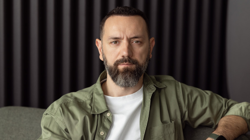 [AIdea] Alex Petrescu: Atâta timp cât omul (în rol de consumator) nu va gândi ca un AI, cred că tot un om (în rol de comunicare) are șansele cele mai mari să-i influențeze comportamentul