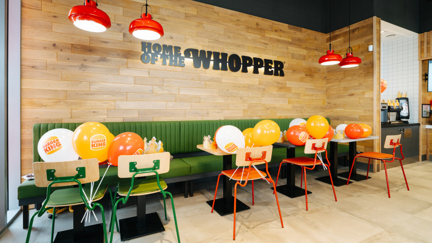 Burger King deschide primul restaurant drive-thru din București, în Militari Fashion House