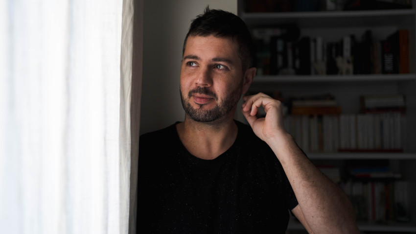 David Irle: Suferim pentru că suntem hrăniți constant cu distopii și nu reușim să ne proiectăm într-un viitor sustenabil și dezirabil