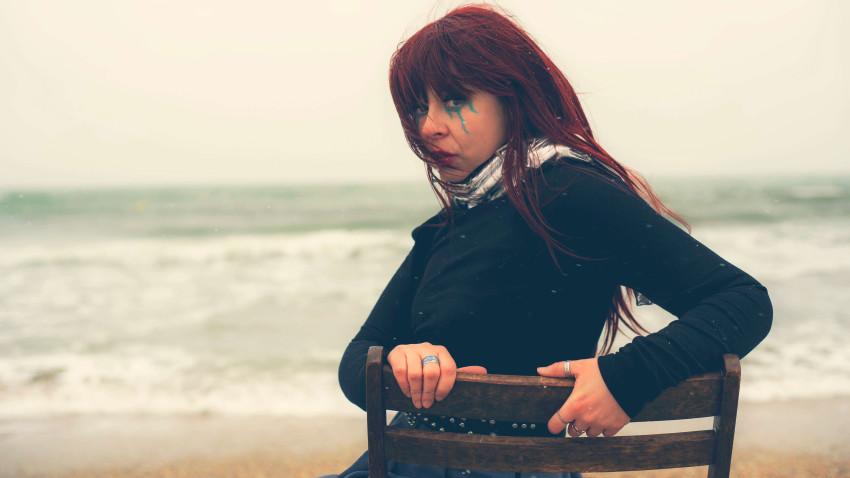 MidoriStars: Mă sperie direcția în care o iau anumite lucruri, dar cred că fix în astfel de momente avem poate un pic mai multă nevoie de artă