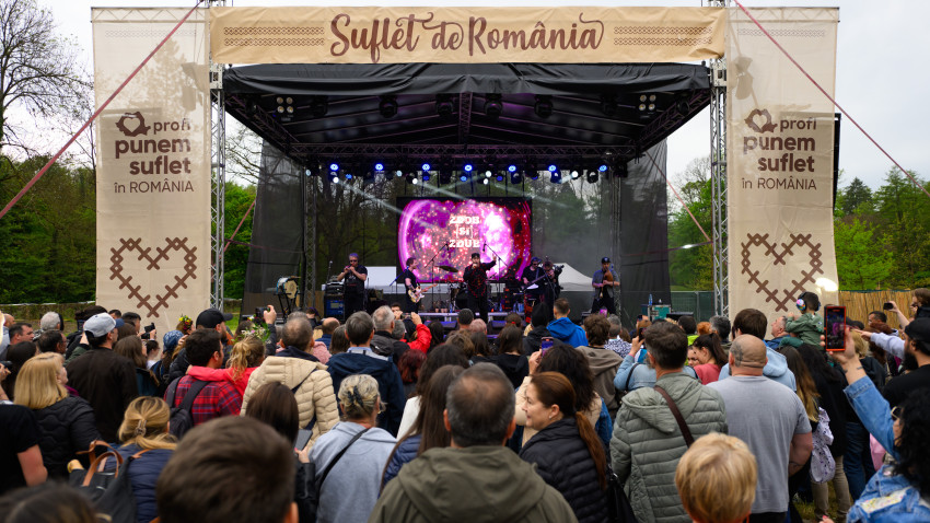 Peste 10.000 de participanți și 80 de mici producători locali, în a treia ediție a festivalului Suflet de România