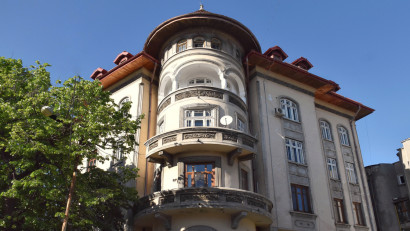 Cum arată un apartament de lux într-o vilă neoromânească de acum 100 de ani, scos la vânzare pe Storia cu 550.000 de euro