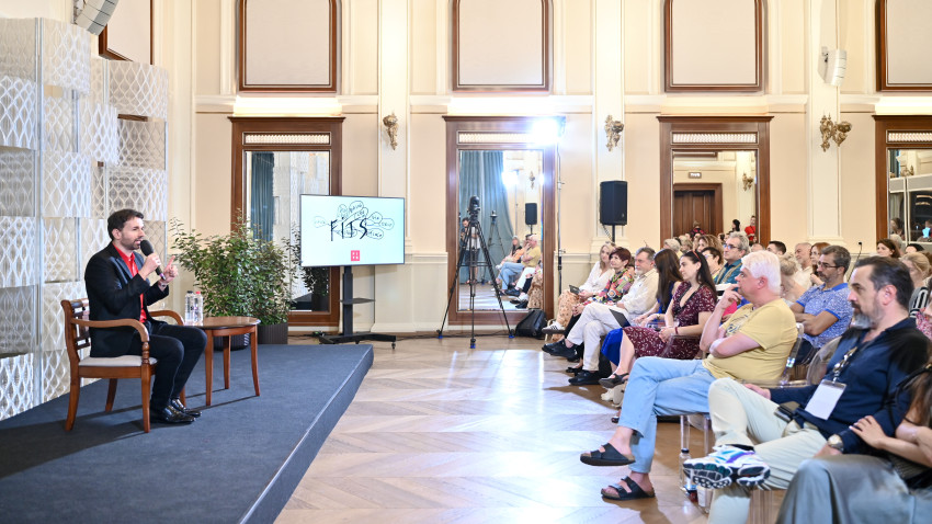 Conferinţele FITS 2025 aduc în faţa publicului mari personalităţi ale lumii artistice precum actorii Bill Murray şi Kathleen Turner, scriitorul Wole Soyinka sau regizorii Alain Platel şi Alexis Michalik