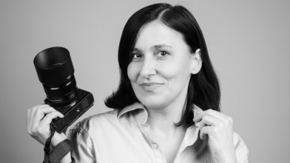 [Povești de fotografi] Dana Dincă: Căut&acirc;nd perfecțiunea &icirc;n selfie este o minciună care distruge stima de sine. Fii tu! Așa cum ești, este suficient