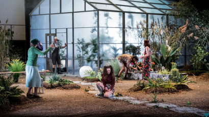 Spectacolele &bdquo;Ierbar&rdquo; &icirc;n regia lui Radu Afrim, &bdquo;Nijinski &ndash; Agonie şi extaz&rdquo; cu Răzvan Mazilu şi o nouă reprezentaţie &bdquo;Flamenco fusion&rdquo; &icirc;n programul FITS 2025