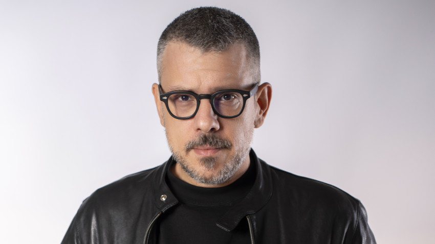 [Stand-up pe bune] Dan Frînculescu: România e o pepinieră perfectă pentru dezvoltat glume
