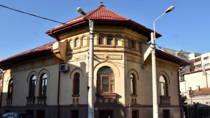 O vilă interbelică din fostul cartier evreiesc al Capitalei, se vinde cu 890.000 euro pe platforma Storia