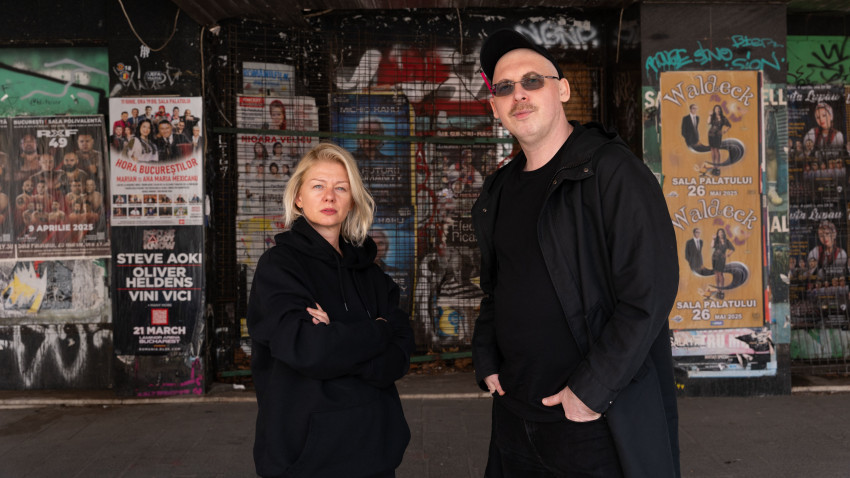 Narative și intersecții performative înaintea cortinei de final: Un turneu național și o cercetare subiectivă despre teatrul care se face altfel în România, a artiștilor Peca Ștefan și Cinty Ionescu