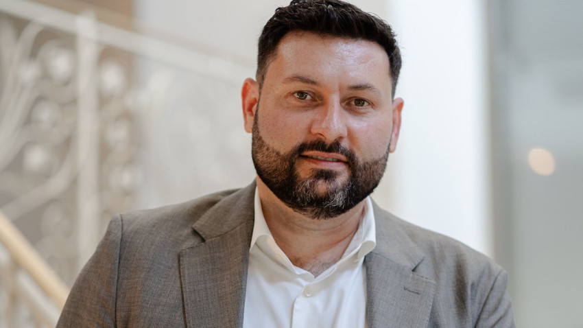 SINAPS: Noile reguli de la 1 iulie pentru publicitatea în stomatologie. Informațiile, comunicate de Meta la Varșovia