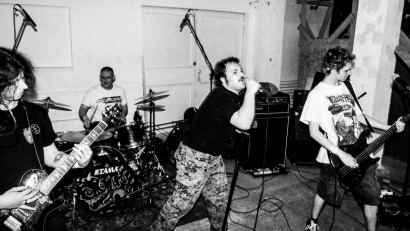 [Gen Punk] Răzvan Bucur: Rolul muzicii noastre e să-i ajute pe oameni să-și descarce nervii și, &icirc;n același timp, să creeze o comunitate &icirc;n jurul acestor trăiri