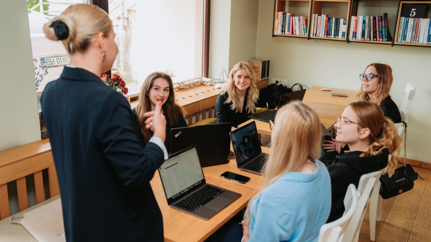 Primii 50 de studenți s-au înrolat în program, iar RCG Consulting Group va inaugura un Hub Antrepenorial