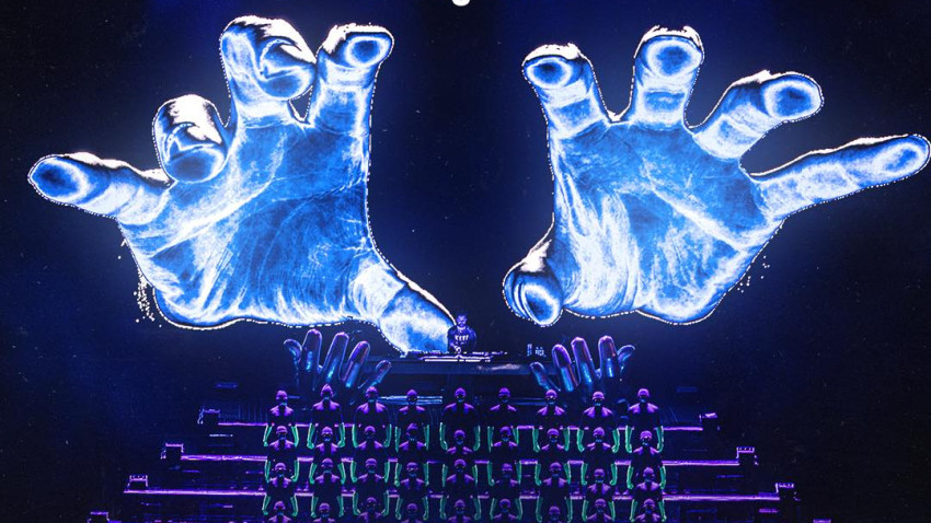 Keep Art Human. Un show-manifest despre umanitate și artă la UNTOLD X