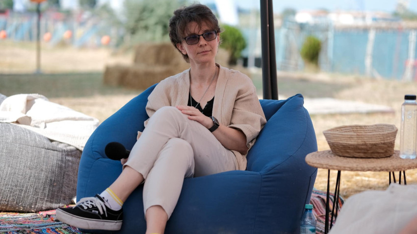 [Work & Self] Alina Epîngeac: Nu am tolerat niciodată impostura. Iar în breaslă e din belșug. Și nici frica. Vin la pachet