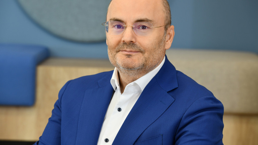 Allianz-Țiriac a acoperit costuri de aproape 16 milioane de lei pentru riscurile petrecute în vacanțe și deplasări în afara țării în primele șase luni din 2025