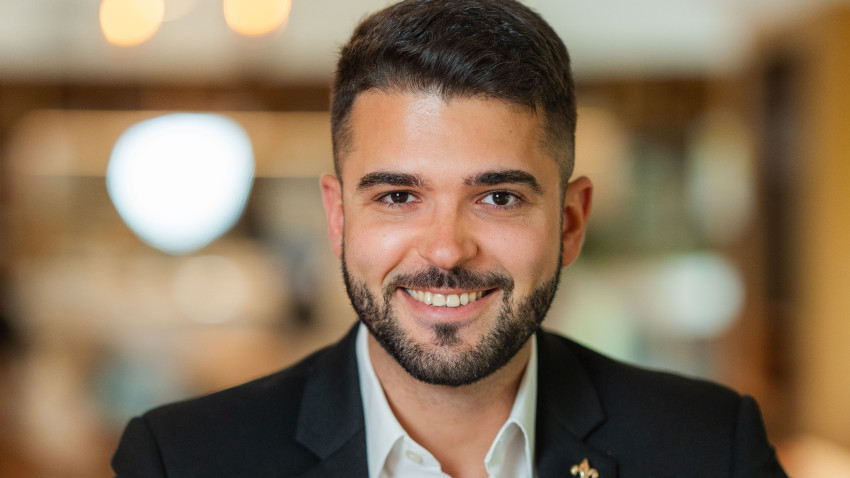 [AIdea] Andrei Tiu: Cu noile versiuni generative AI lansate anul acesta va deveni din ce in ce mai greu ca publicul larg sa diferentieze intre continut real si generat cu AI