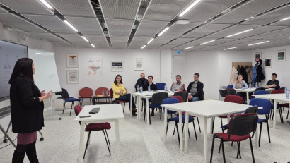 Sub 1% dintre tinerii rom&acirc;ni urmează programe de studii postuniversitare,&nbsp;deși costul unui MBA de top &icirc;n Rom&acirc;nia este la sub jumătate față de media țărilor UE&nbsp;