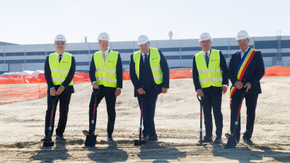 ROCKWOOL marchează începutul lucrărilor de construcție pentru o investiție de 150 de milioane de euro care va crește de peste două ori producția de vată bazaltică la fabrica sa din Prahova