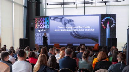 UM România se alătură campaniei globale "Stand Against Bland" printr-un eveniment de lansare inovator despre diferențiere, viziune nuanțată, impact cultural, esența unui marketing relevant