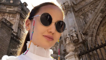 [Brand Pulse] Dana-Cristiana Teodorescu: &Icirc;mi doresc o reorientare către identitatea locală și m&acirc;ndria națională, pentru că respectul față de țară crește atunci c&acirc;nd ne recunoaștem valoarea prin simboluri autohtone