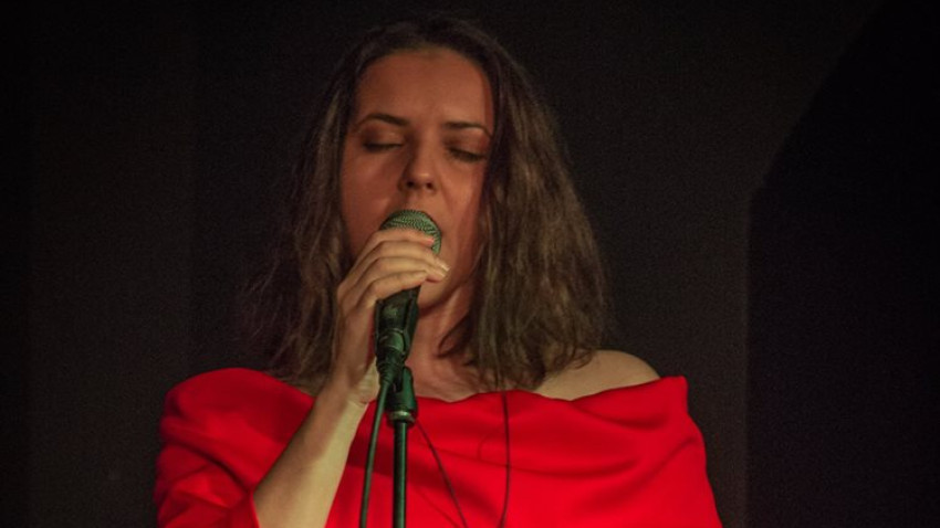 Andreea Tincea: Îți vine să cânți și când îți e foame și când îți e frică, vorba bunicii mele. Și asta am făcut mereu