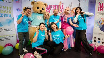 Asociația POT SĂ AJUT folosește arta pentru o viață mai bună &icirc;n familiile monoparentale și &icirc;n viețile seniorilor