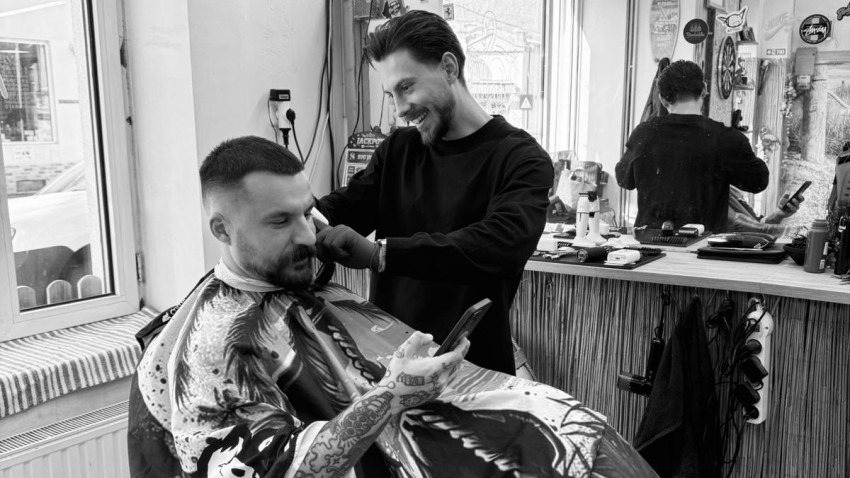 Frizeria de pe Plajă x VELO – Atunci când pasiunea se transformă în comunitate