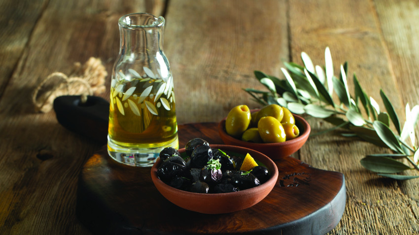 Descoperă magia recoltei de măsline din Turcia: o tradiție de toamnă pe care nu vrei să o ratezi